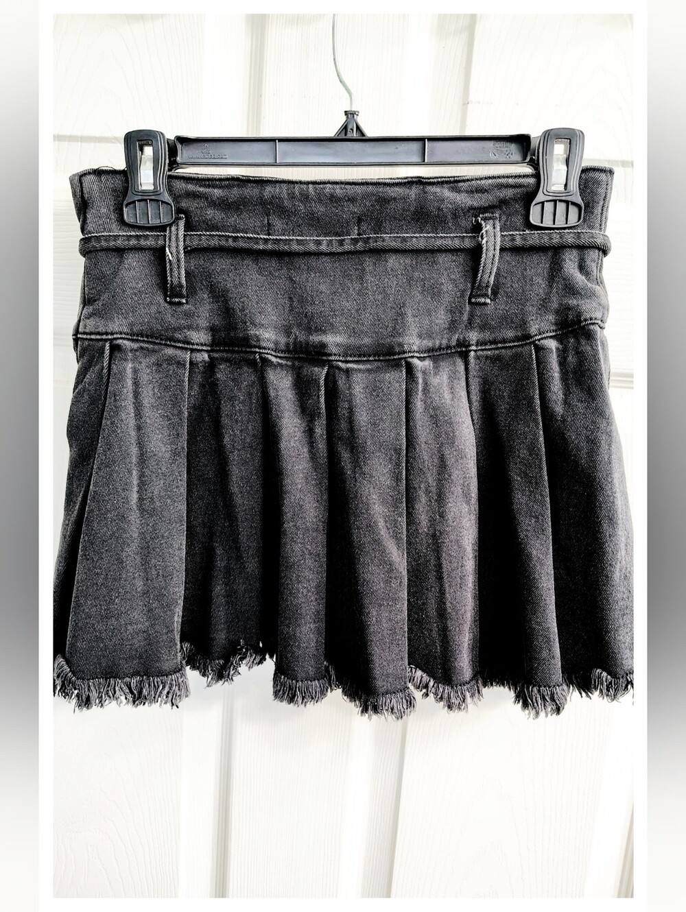 Madden NYC Pleated 'Skort' Distressed Black Denim - Junior Size XXS (00) *NWT* - Picture 4 of 8